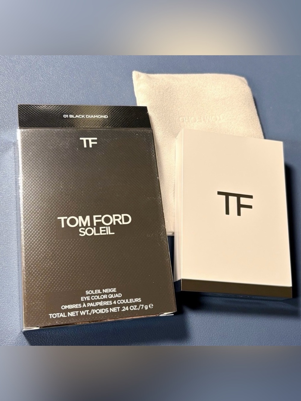 TOM FORD Soleil Neige
Eye Color Quad Eyeshadow 01
Black Diamond 0.24 oz/... NIB